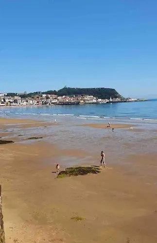 3 Avenue House * Scarborough