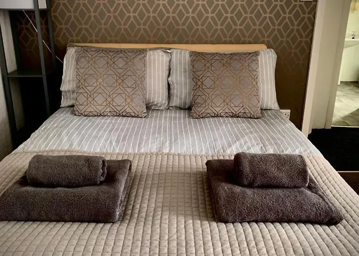 3 Avenue House * Скарборо